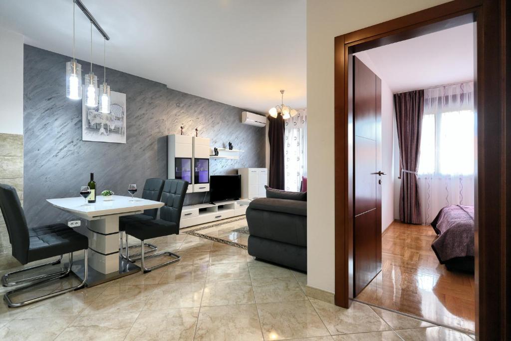 Apartment Anatolia - Mina photo 1