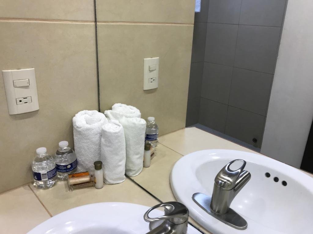Hotel Maya Rue photo 3