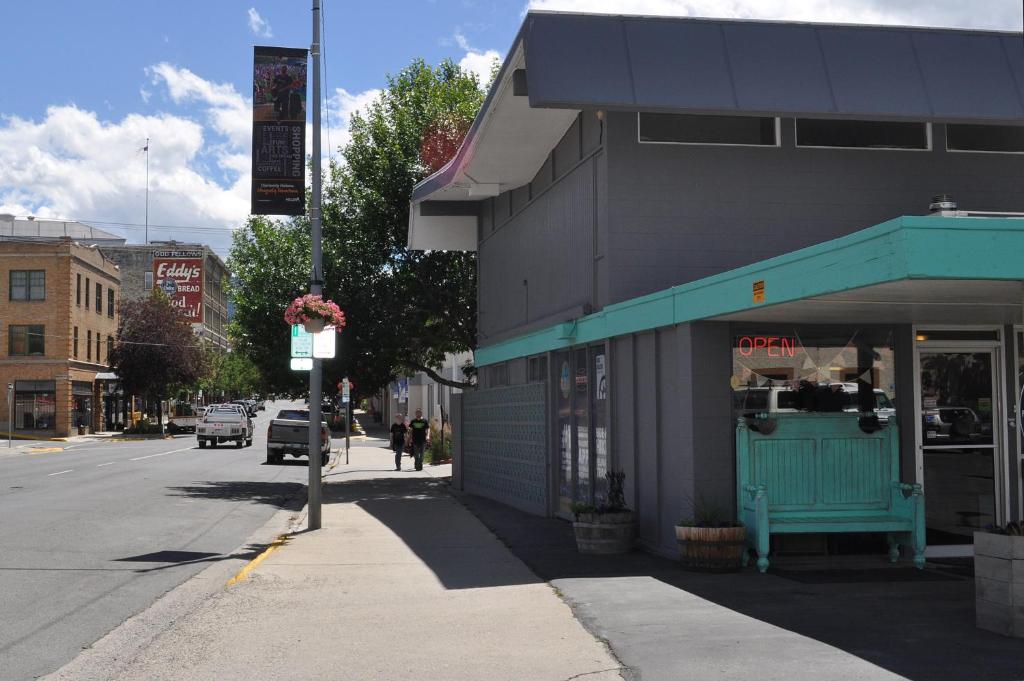 Budget Inn Express Downtown Helena image
