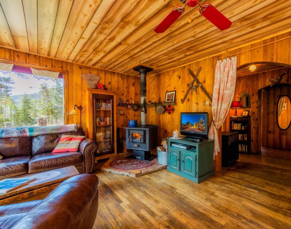 Buckeye's Cabin photo 3