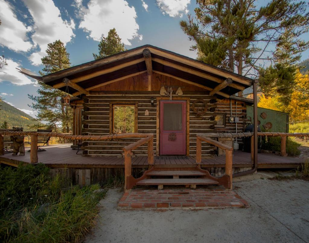 Buckeye's Cabin photo 4