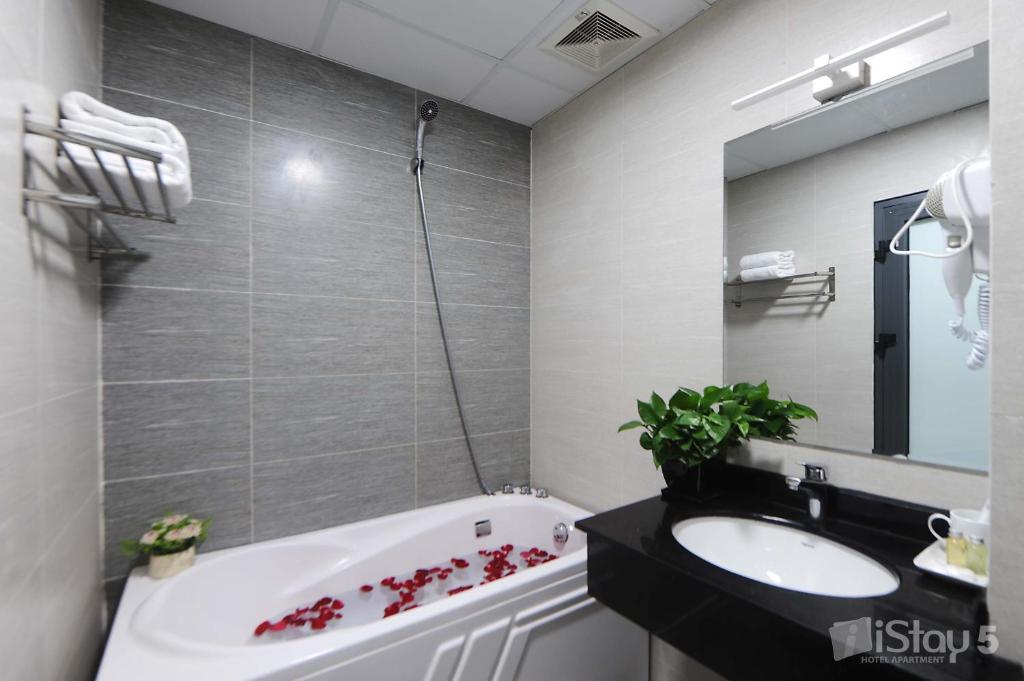Двухместный (Двухместный номер Делюкс с 1 кроватью), ISTAY Hotel Apartment 5