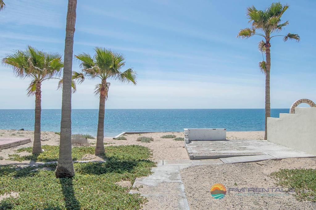 Casita Blanca by FMI Rentals photo 1