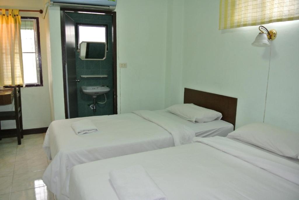 Трехместный (Трехместный номер), Гостевой дом Amarin Inn