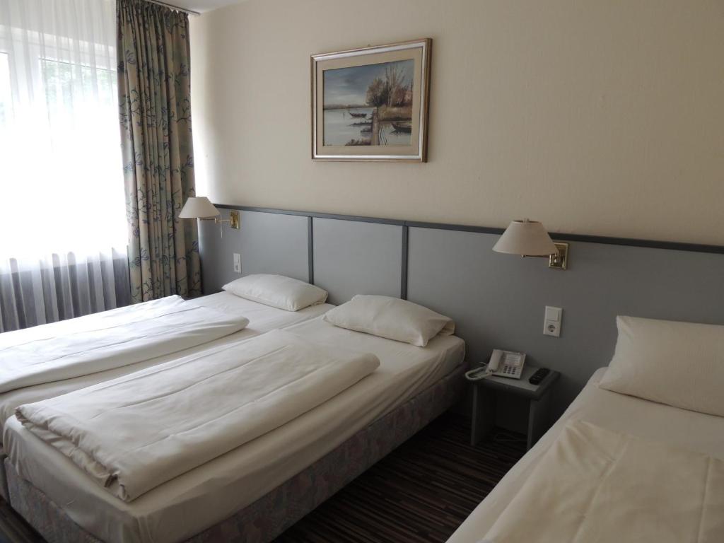 Трехместный (Трехместный номер), Bahn-Hotel