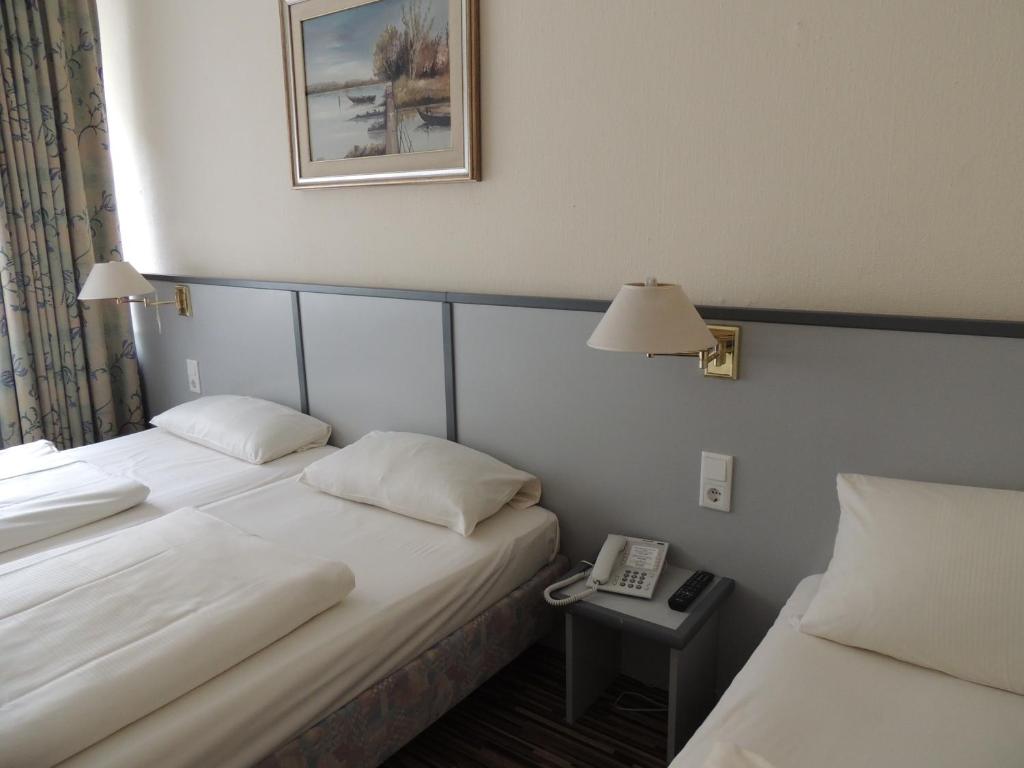 Трехместный (Трехместный номер), Bahn-Hotel