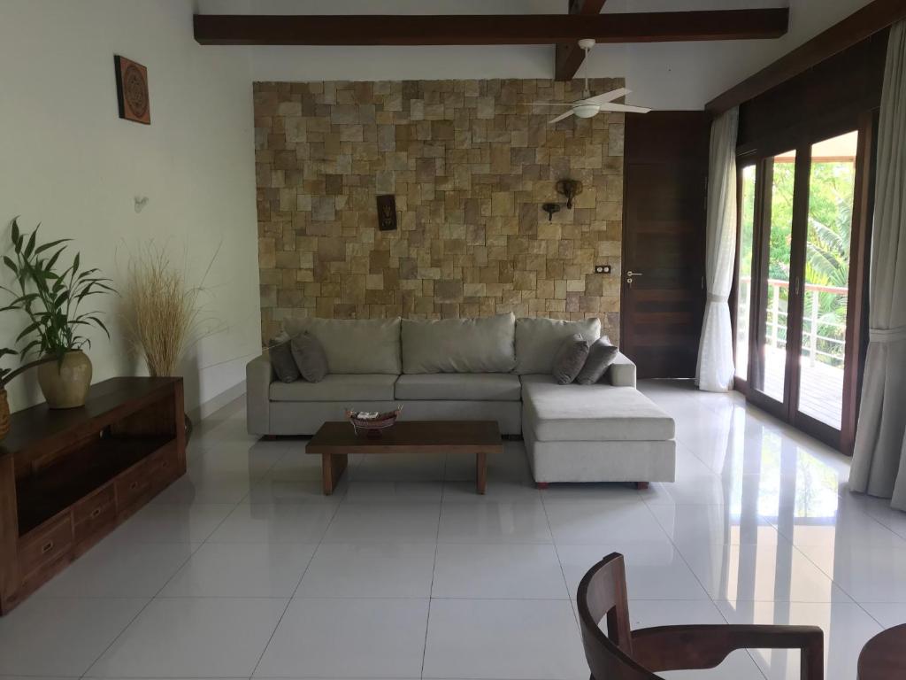 Cominsia Lodge photo 1