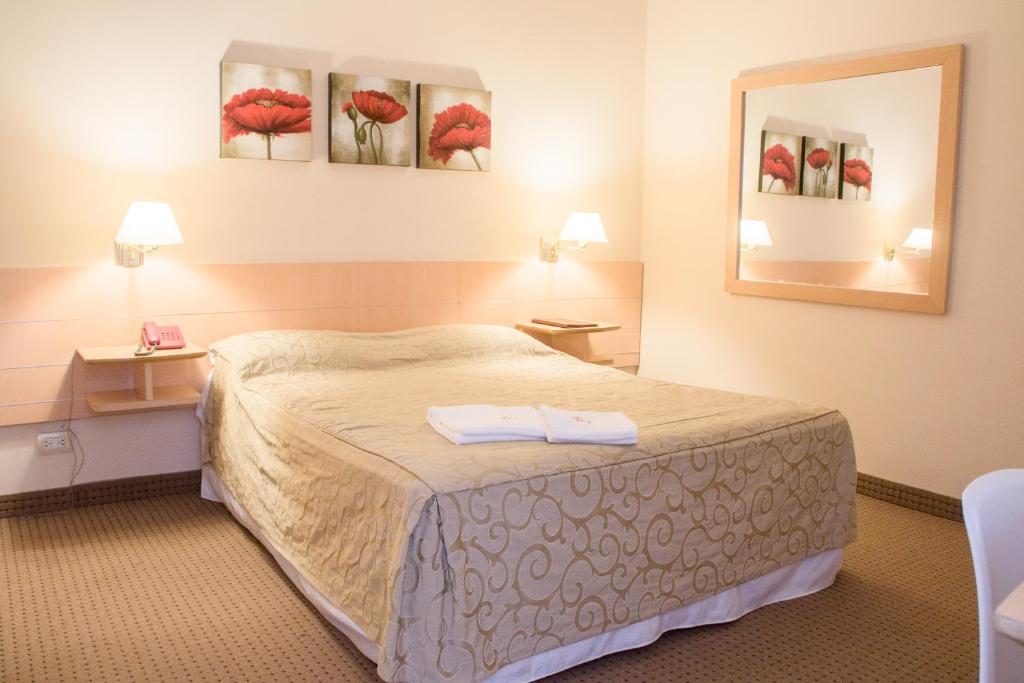 Corrientes Plaza Hotel photo 2
