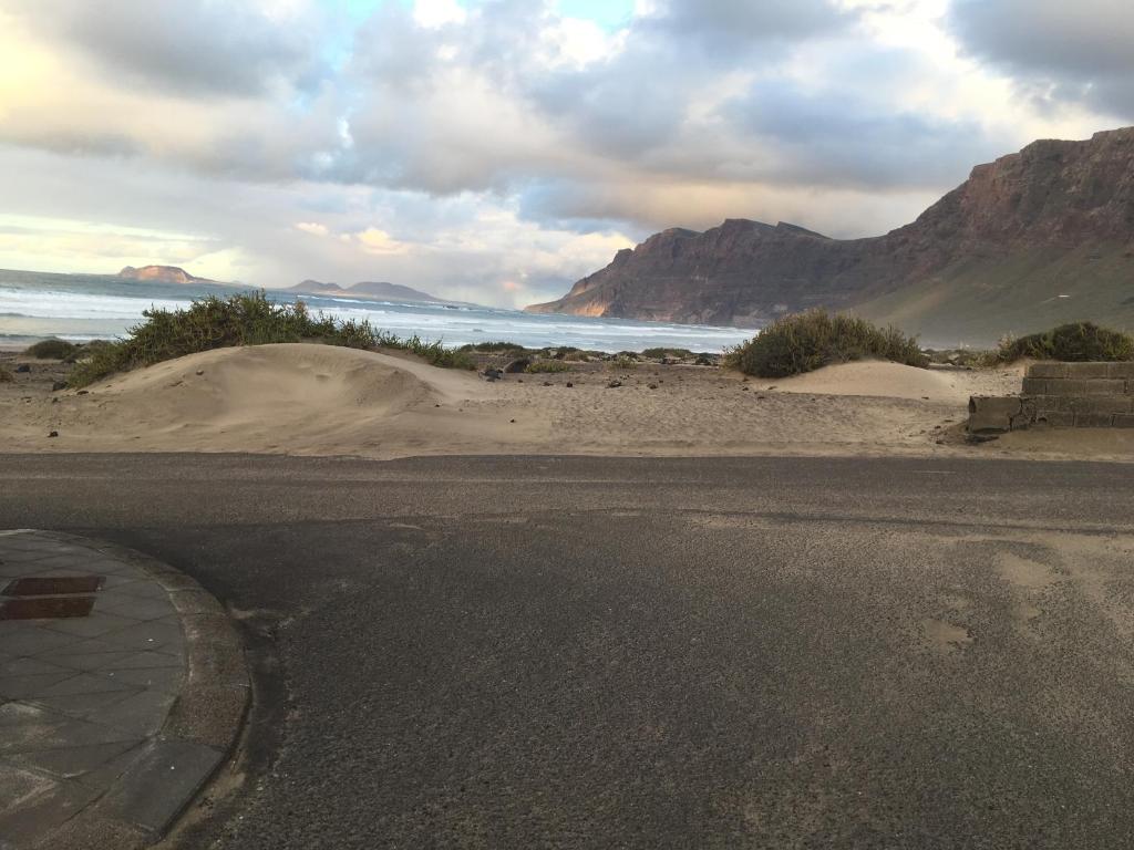 Apartment in Famara Beach photo 4