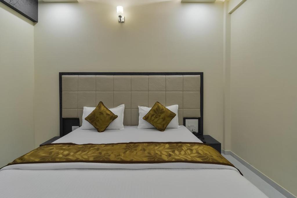 Двухместный (Улучшенный двухместный номер с 1 кроватью), Hotel Aroma
