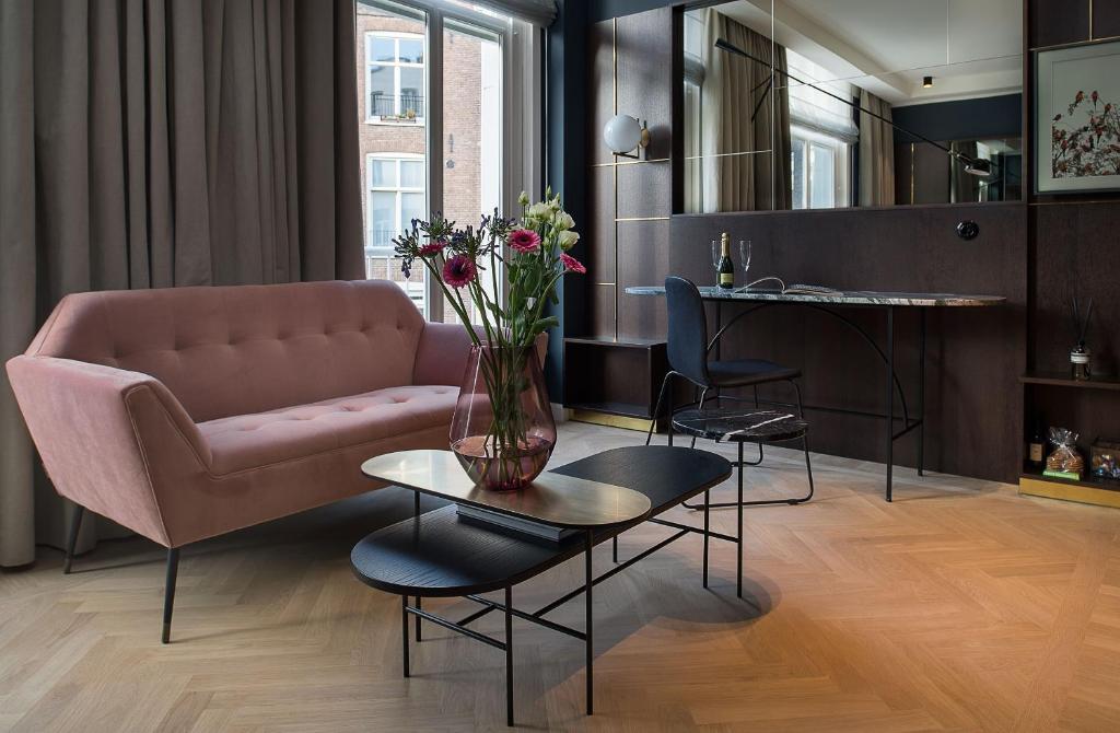 Spinoza Suites photo 2