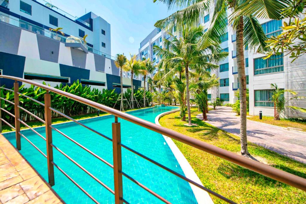 Апартаменты (Эксклюзивный люкс с 2 спальнями - Вид на бассейн), Arcadia Beach Resort Pattaya