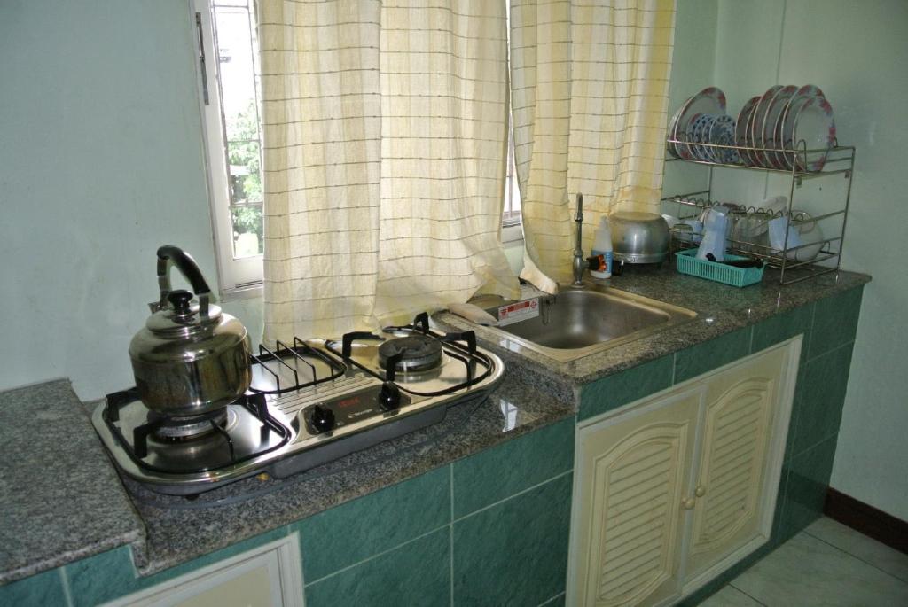 Семейный (Семейный номер (для 3 взрослых)), Гостевой дом Amarin Inn