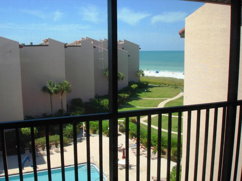 Siesta Breakers #603, Gulfside in Siesta Key, FL photo 1