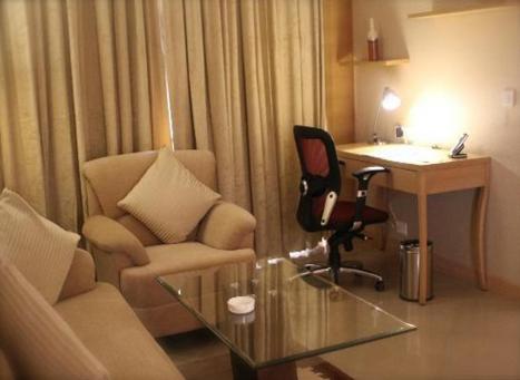 Сьюит (Premier King/Twin Suite), Savoy Suites Manesar