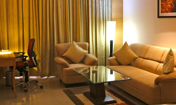 Сьюит (Premier King/Twin Suite), Savoy Suites Manesar