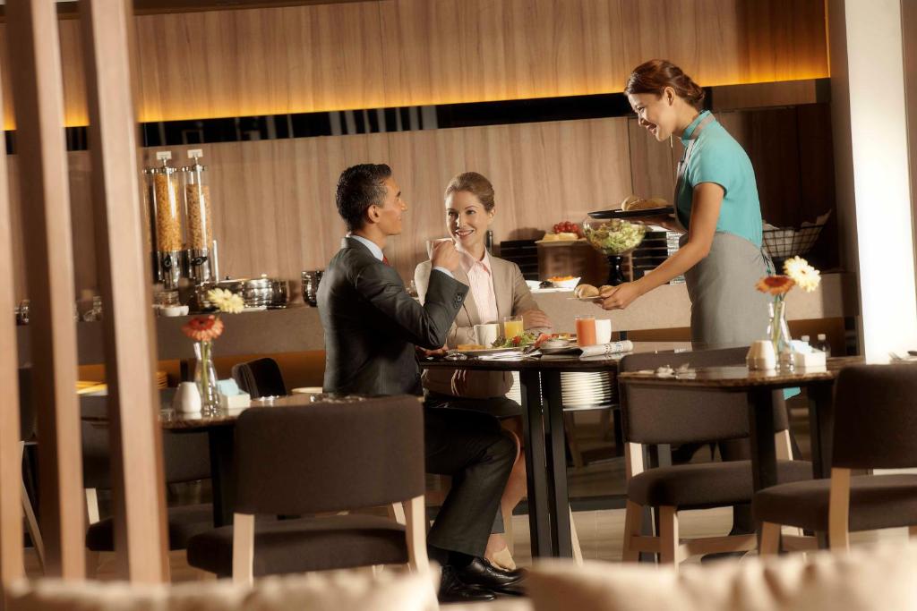 Двухместный (Номер выбирается при регистрации заезда), Pan Pacific Serviced Suites Beach Road