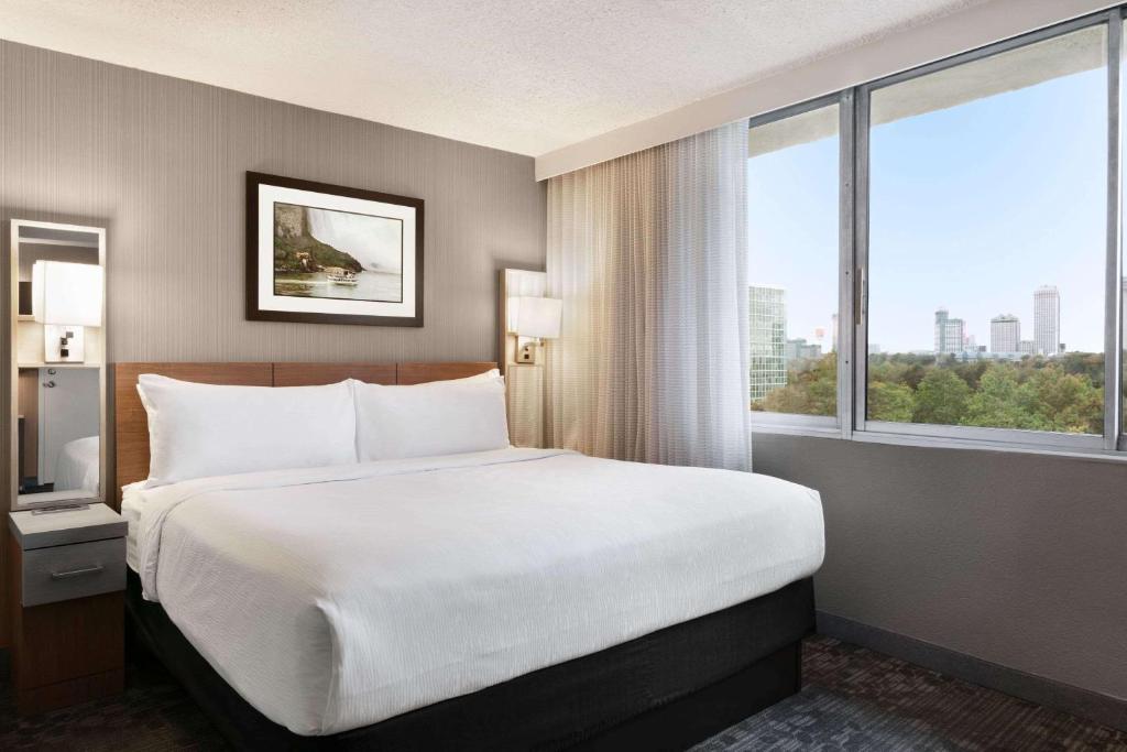 Wyndham Garden at Niagara Falls photo 4