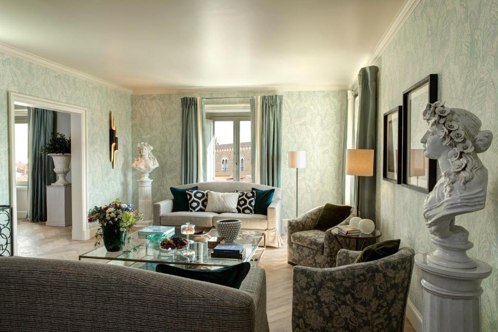Rocco Forte Hotel Savoy photo 4