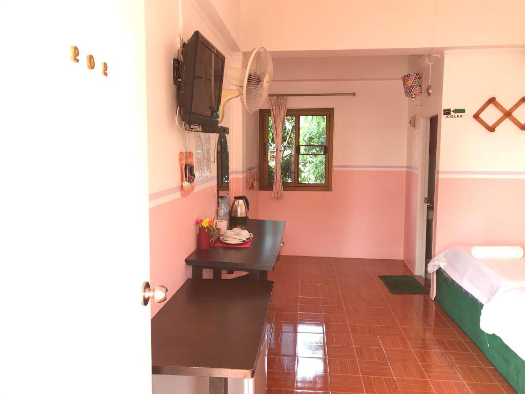 MP House Room Type - Standard Triple Room
