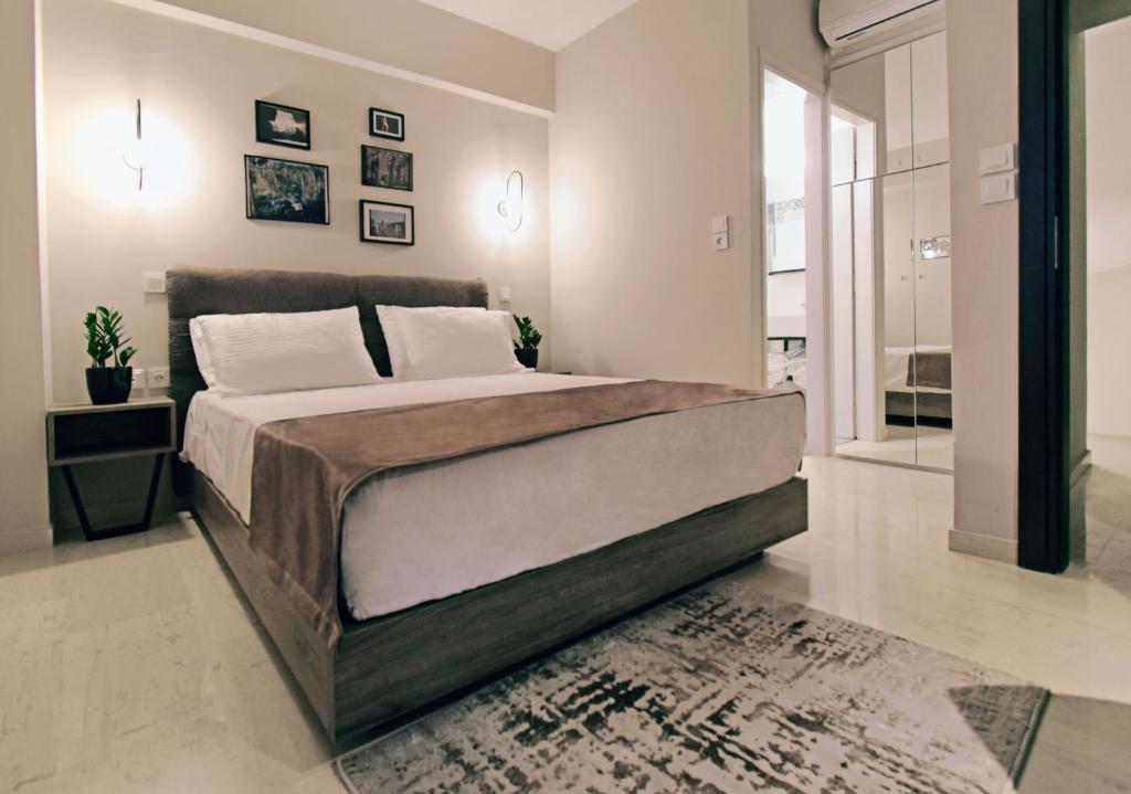 Двухместный (Двухместный номер Делюкс с 1 кроватью), Athens Iris Hotel