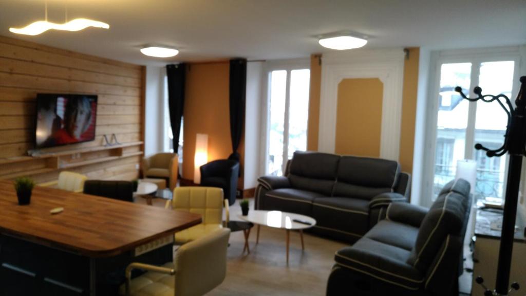 magnifique appartement 100m² hyper centre Luz photo 3