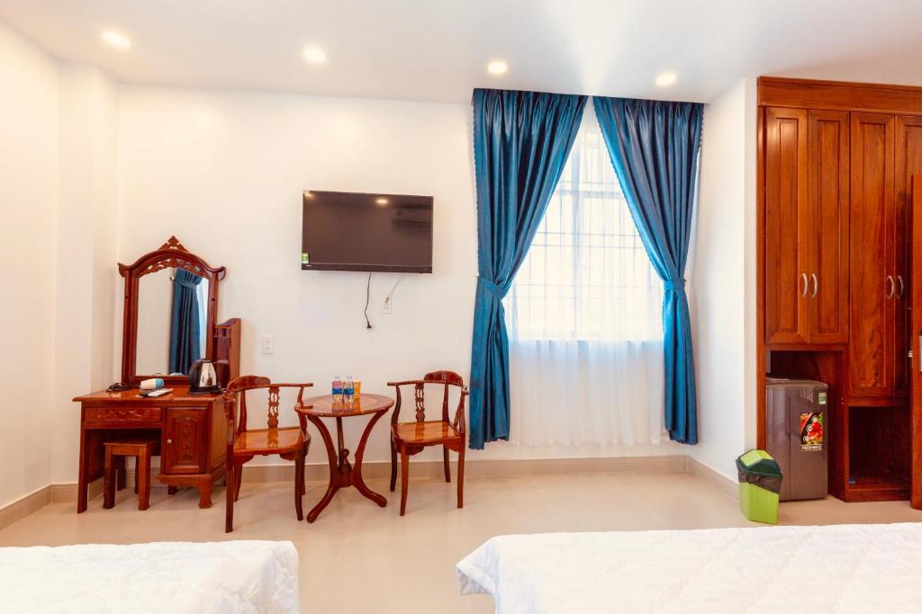 Khách sạn Tuyết Hiển