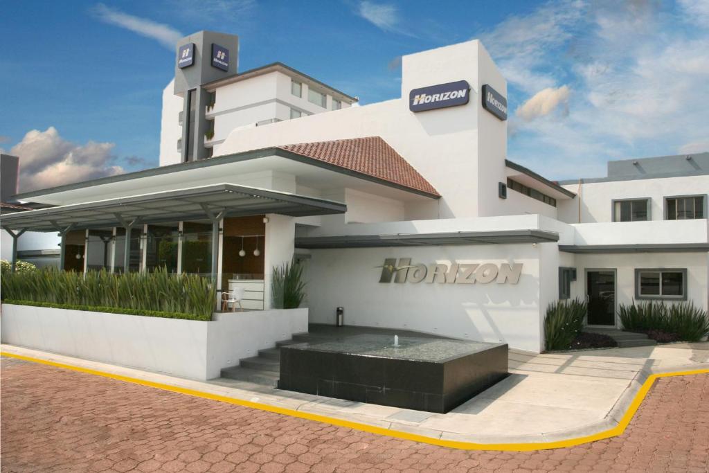 Hotel Horizon & Convention Center photo 2