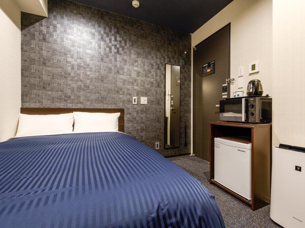 Hotel Livemax Asakusabashi Station Room Type - Double Room with Small Double Bed - Smoking