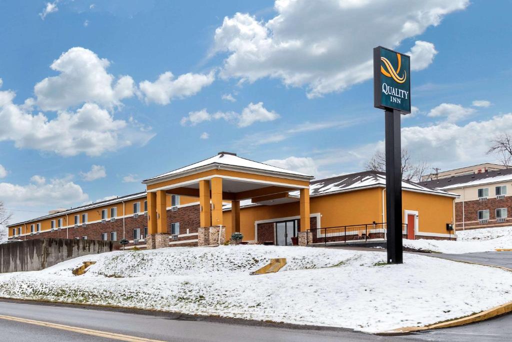 Quality Inn image