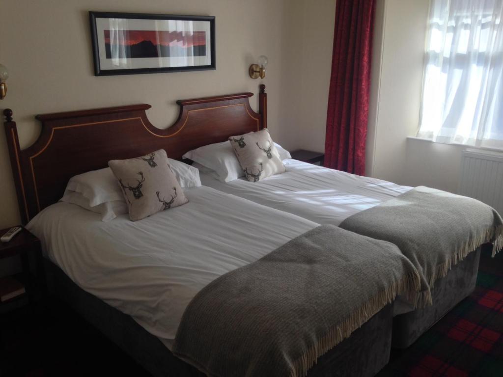 Highlander Inn photo 3
