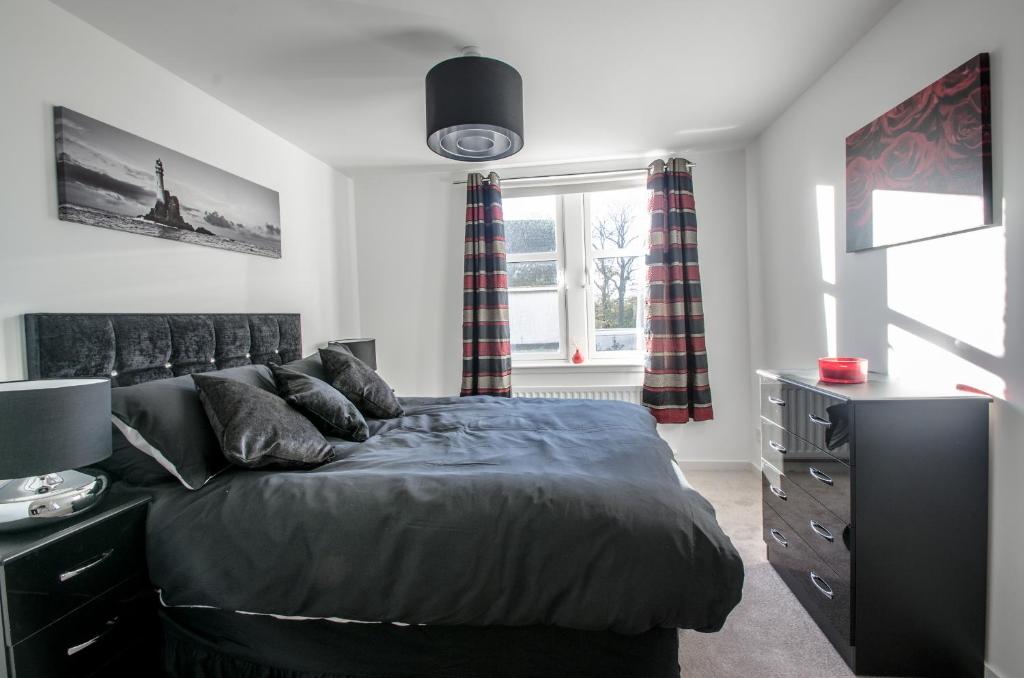 Orange Apartments Polmuir Gardens Only 7 minutes to City Centre photo 4