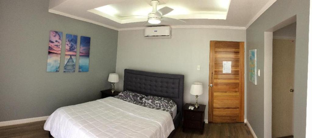 Pearl of Santa Fe - Sabal's Lodge photo 2