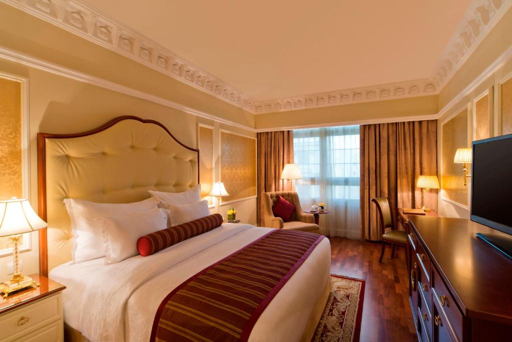 Двухместный (Номер Делюкс с кроватью размера «king-size»), Warwick Doha