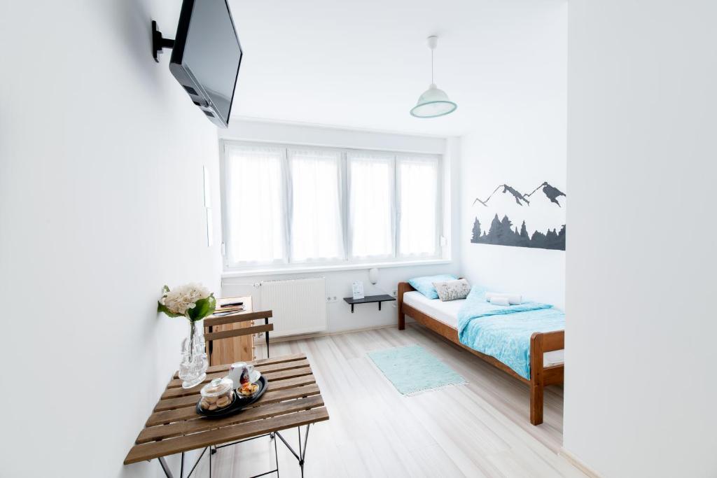 Одноместный (Одноместный номер с общей ванной комнатой), The Dots Hostel