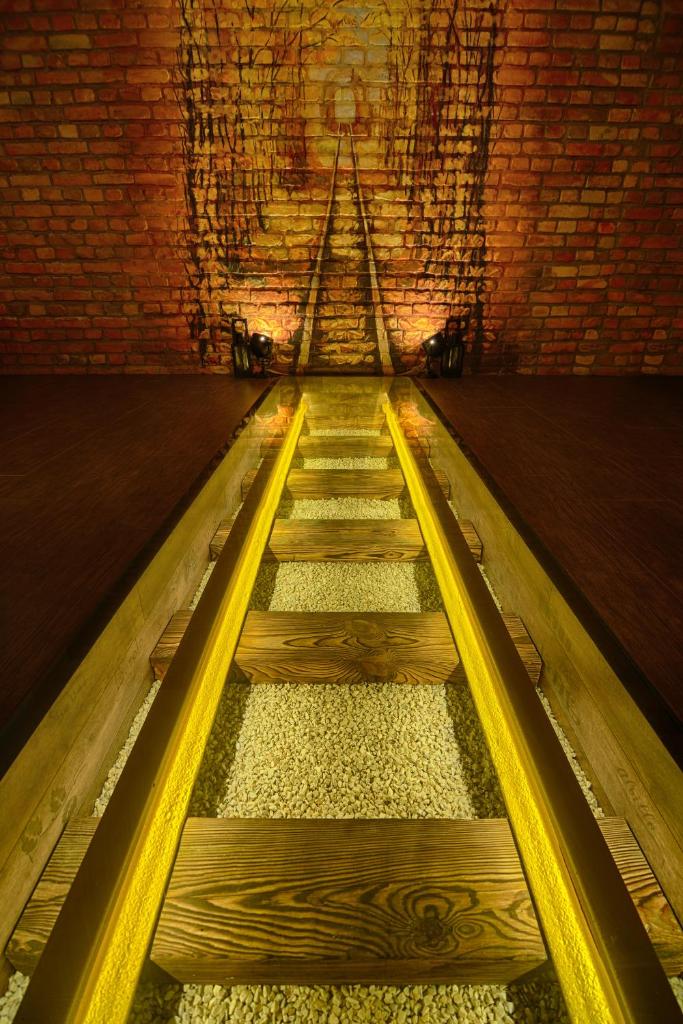 Hotel Tunnel of Love photo 1