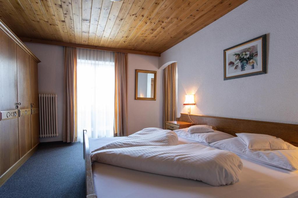 Pension Tirol photo 2