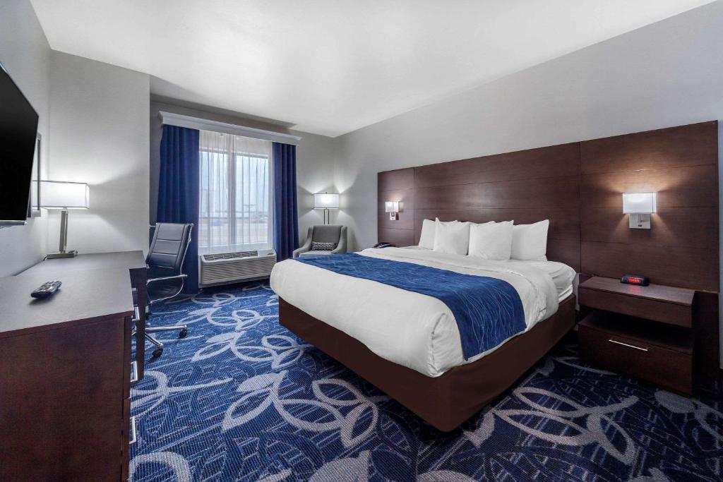 Comfort Inn & Suites Oklahoma City photo 2