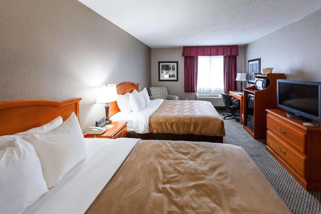 Quality Inn Burlington near Hwy 34 photo 3