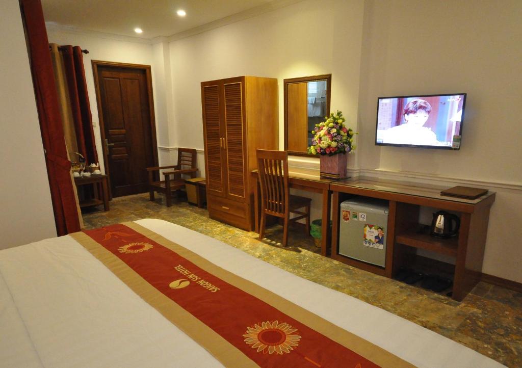 Сьюит (Люкс с кроватью размера «king-size»), Saigon Sun Hotel 1