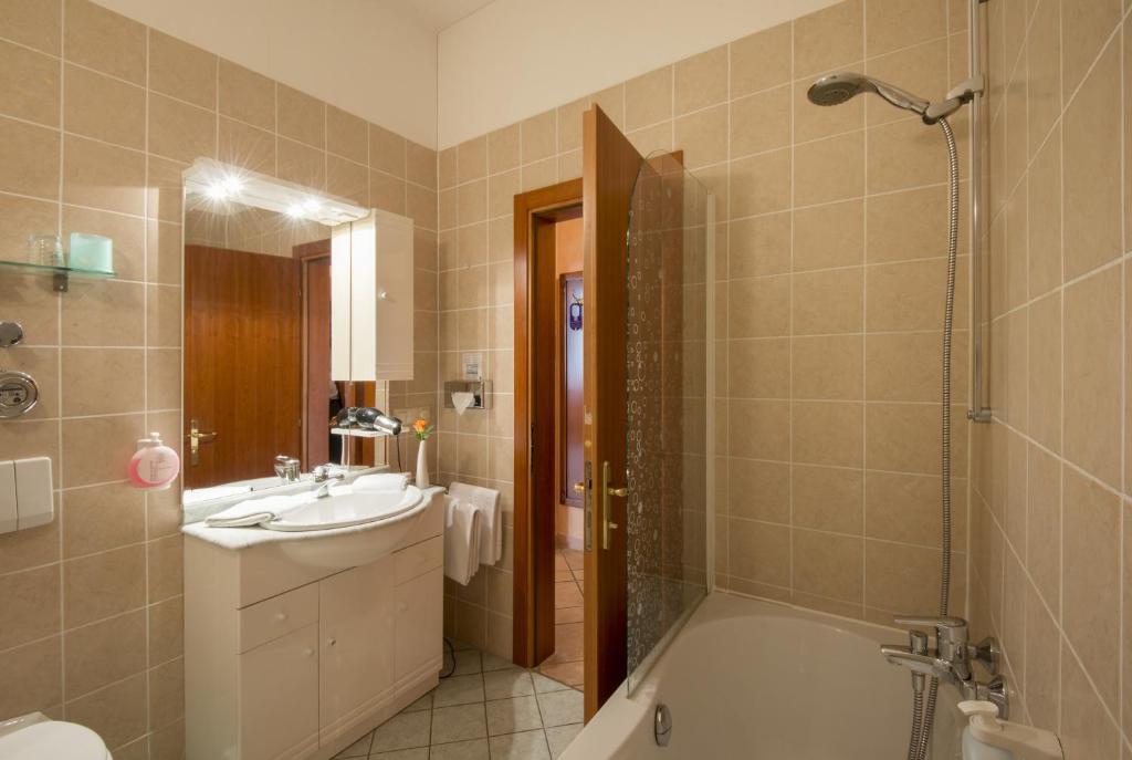 Студио (Номер-студио с балконом), Hotel am Luisenplatz