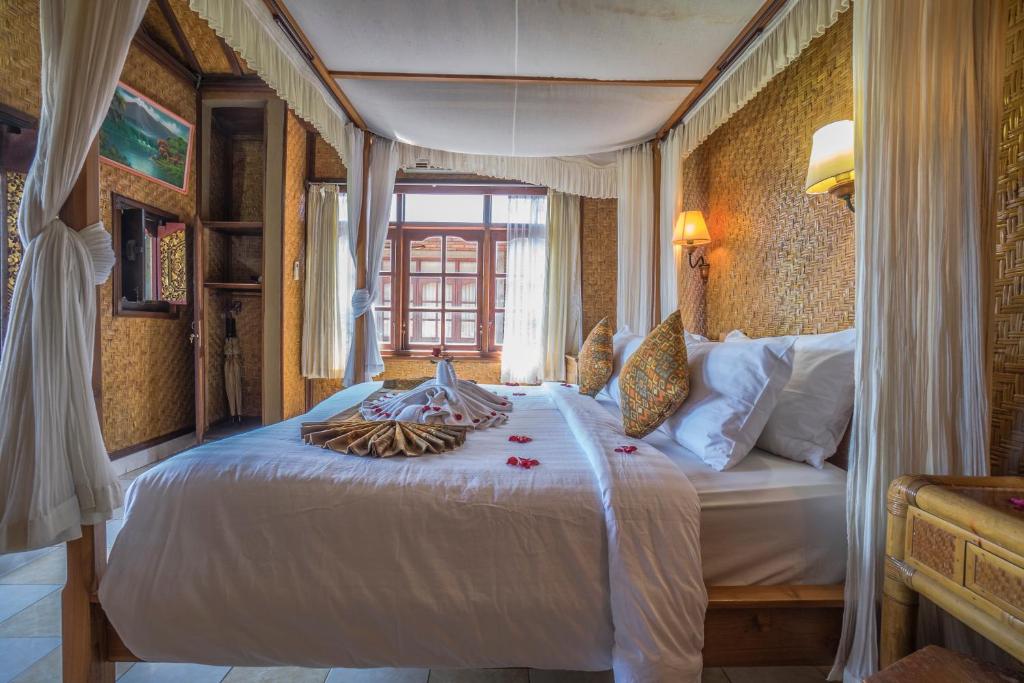 Двухместный (Улучшенный двухместный номер с 1 кроватью), Cendana Resort & Spa