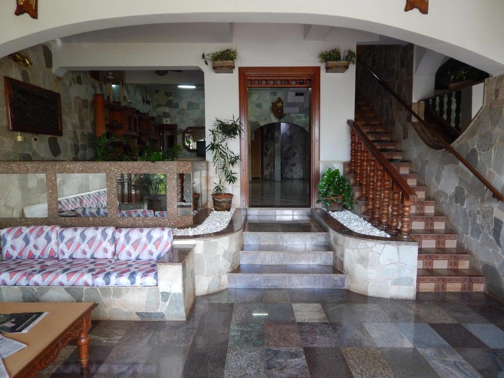 Palace Hotel photo 2