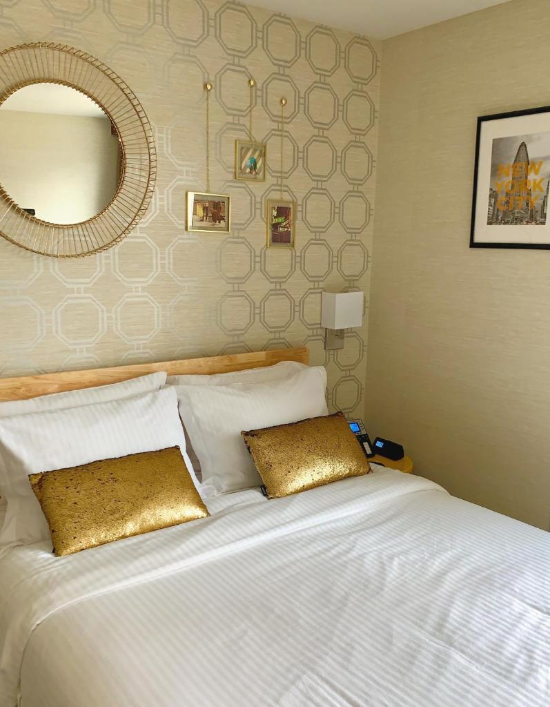 Hotel Mimosa image