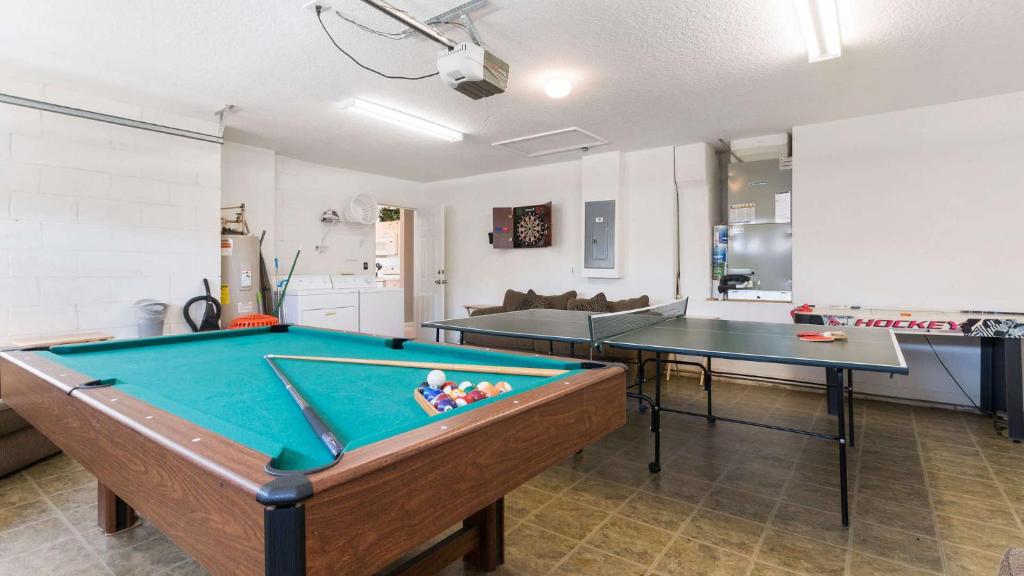 Rhapsody Palms - 4 bed close to Disney photo 2