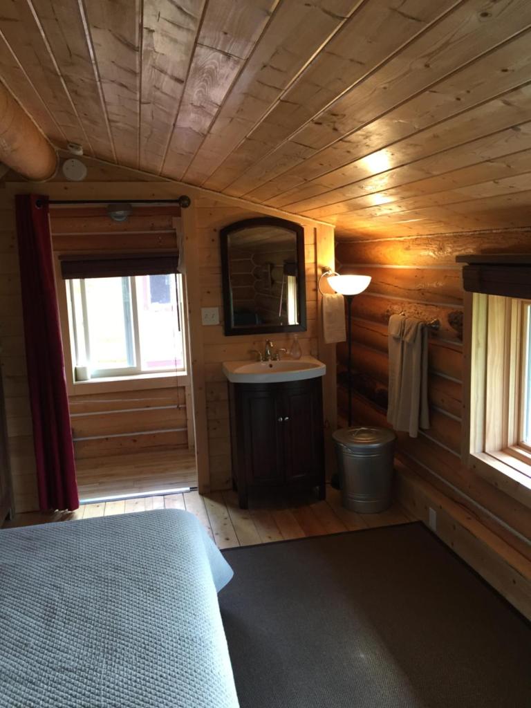 Cabins Over Crag Lake photo 2