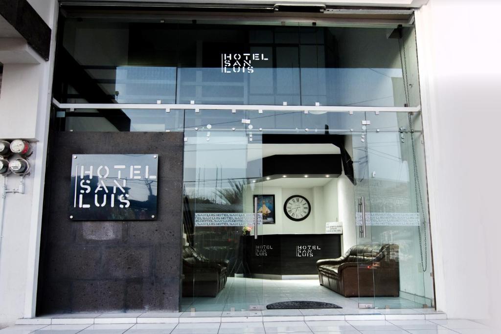 Hotel San Luis - Tap to explore photos