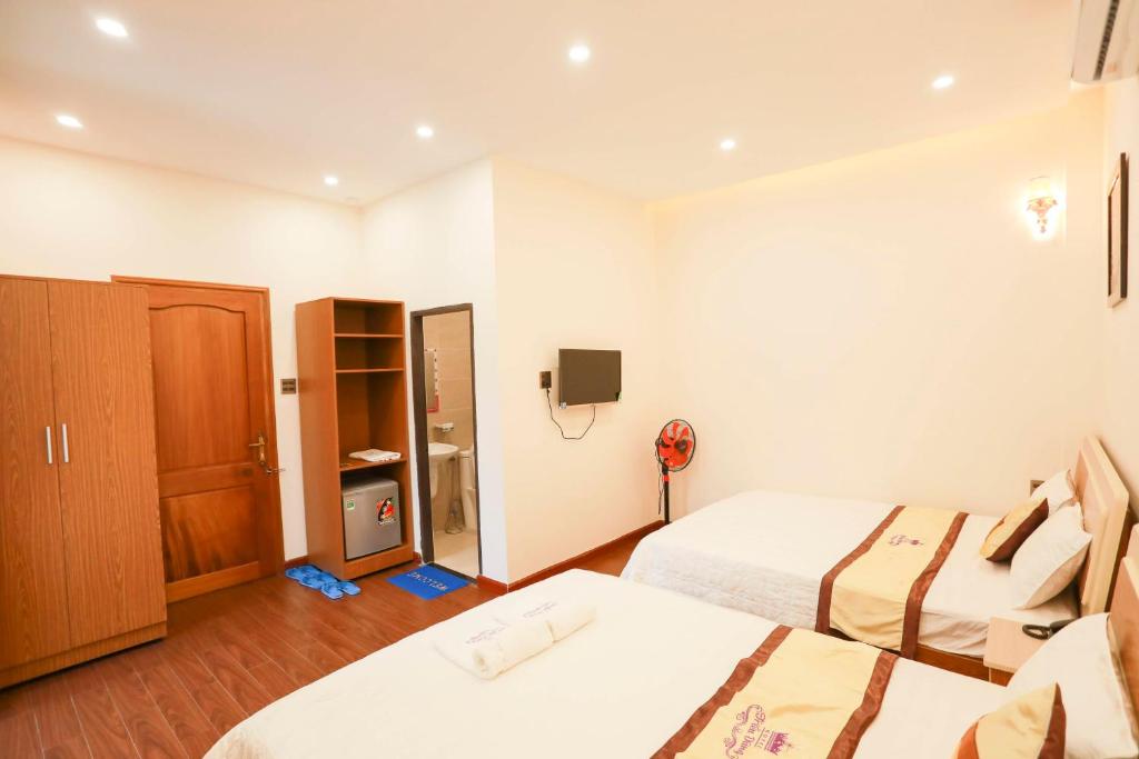 Khách sạn Triều Dâng