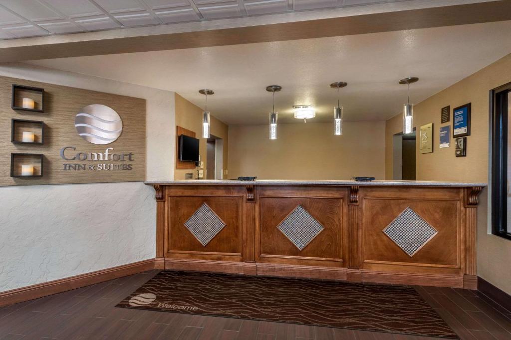 Comfort Inn & Suites Springfield I-44 photo 3