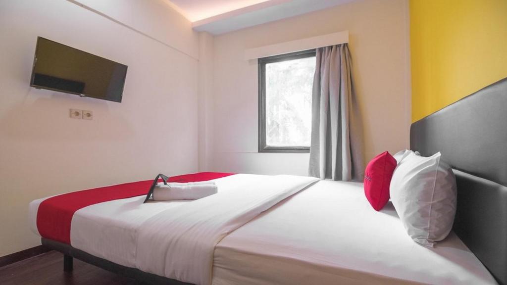 Двухместный (Двухместный номер с 1 кроватью), RedDoorz near ITC Mangga Dua